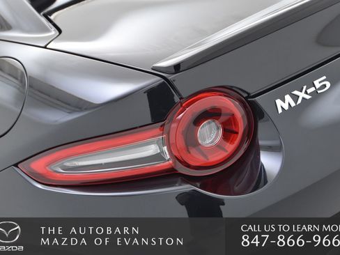 Used 2025 MAZDA MX-5 Miata RF Grand Touring RWD image 37