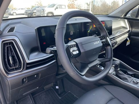 New 2026 Kia Sorento S image 9