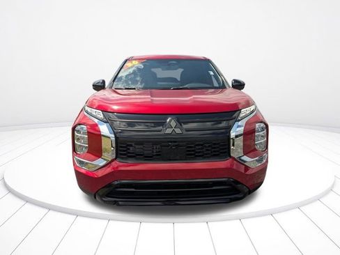 New 2026 Mitsubishi Outlander LE FWD image 8