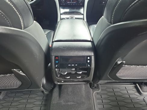 Used 2021 Jeep Grand Cherokee L Limited AWD/4WD image 15