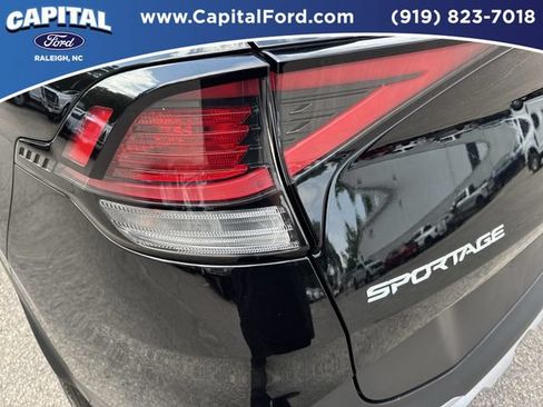 Used 2025 Kia Sportage EX w/ Premium Package FWD image 15
