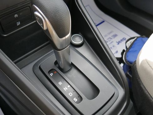 Used 2022 Ford EcoSport S image 49