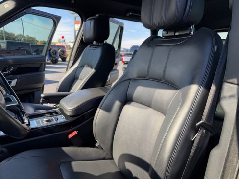 Used 2022 Land Rover Range Rover Westminster Edition image 16