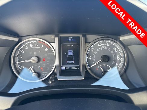 Used 2021 Toyota Tacoma TRD Off-Road w/ Technology Package image 15