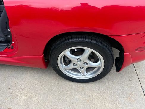 Used 2002 MAZDA MX-5 Miata RWD image 34