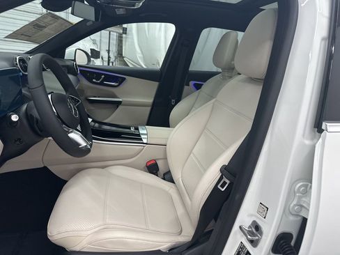 New 2026 Mercedes-Benz GLC 300 image 18