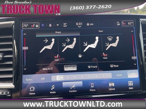 Used 2025 Chrysler Pacifica Select FWD image 25