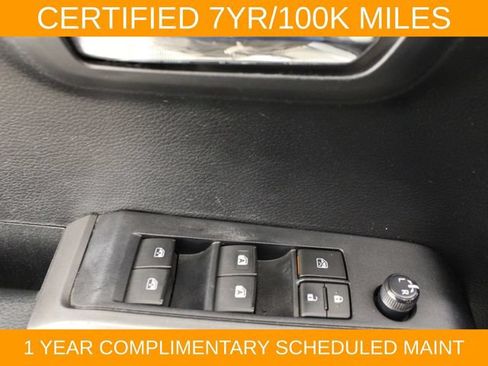 Used 2022 Toyota Tacoma TRD Off-Road w/ Technology Package AWD/4WD image 15
