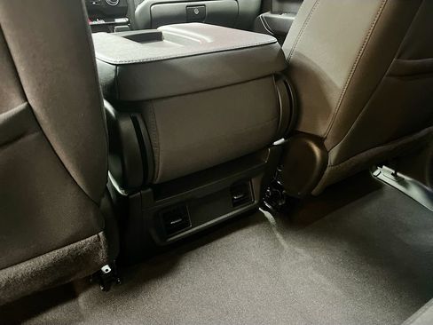 Used 2023 Chevrolet Silverado 1500 Custom AWD/4WD image 23