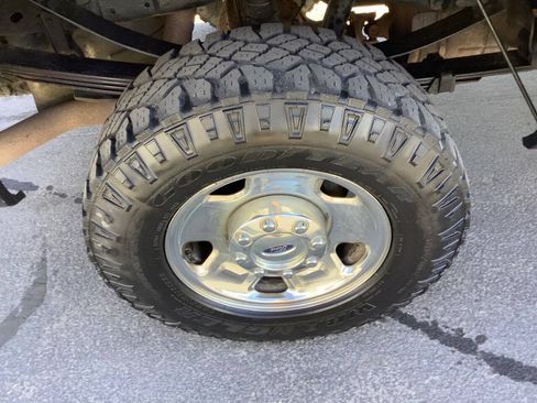 Used 2005 Ford F250 XLT AWD/4WD image 23