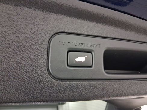 Used 2023 Acura MDX SH-AWD w/ Advance Package image 31