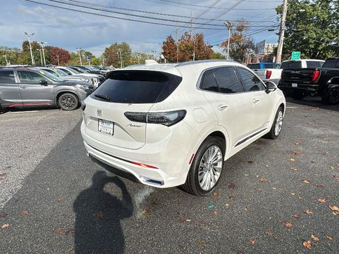 Certified 2025 Buick Envision Avenir image 7