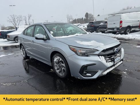 Used 2023 Subaru Legacy Limited image 5