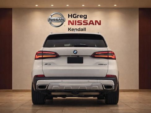 Used 2020 BMW X5 xDrive40i w/ Convenience Package AWD/4WD image 6
