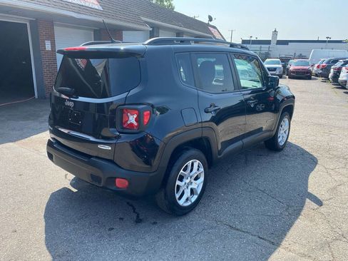 Used 2015 Jeep Renegade Latitude w/ Popular Equipment Group image 6