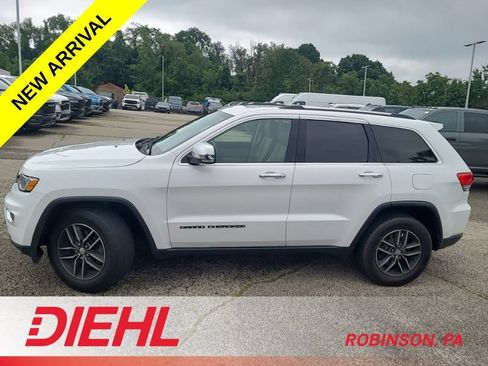 Used 2018 Jeep Grand Cherokee Limited AWD/4WD image 6