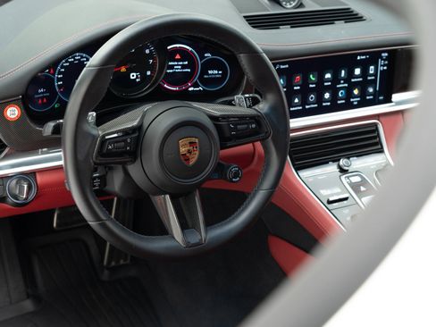 Certified 2023 Porsche Panamera GTS image 20