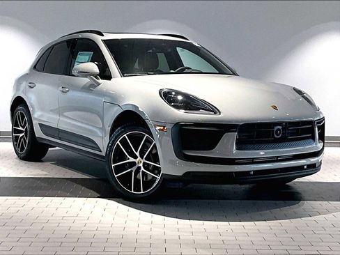 New 2026 Porsche Macan image 9
