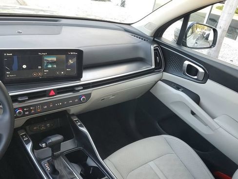 Used 2025 Kia Sorento S w/ Panoramic Sunroof Package FWD image 15