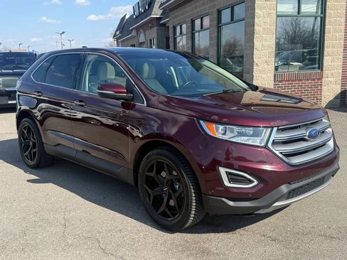 Used 2018 Ford Edge Titanium w/ Equipment Group 302A image 3