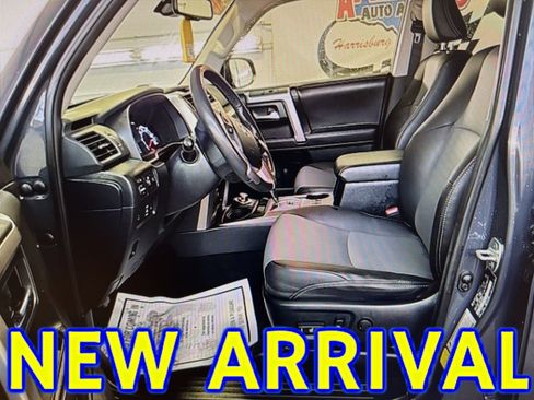 Used 2024 Toyota 4Runner SR5 Premium image 5