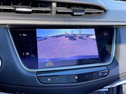 Used 2020 Cadillac XT5 Premium Luxury image 11