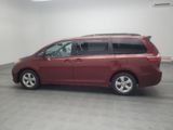 Used 2015 Toyota Sienna LE image 3