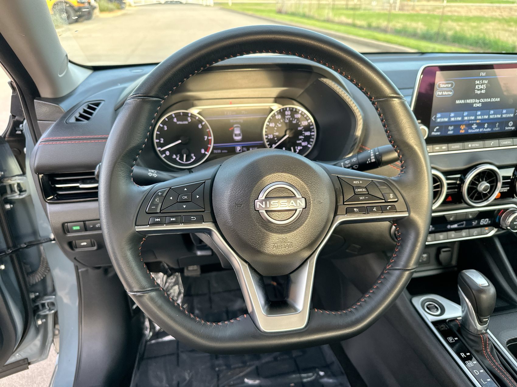 Used 2024 Nissan Sentra SR w/ Trunk Package FWD image 14