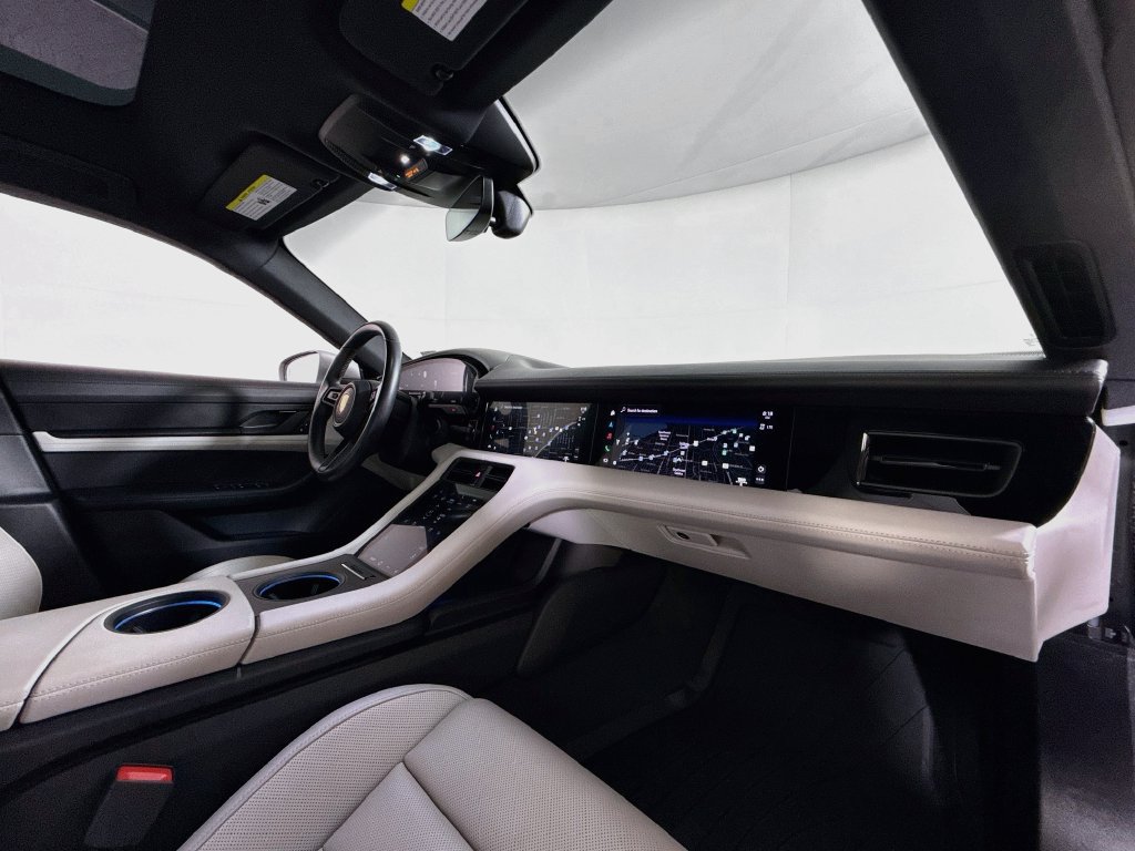 Certified 2022 Porsche Taycan RWD image 17