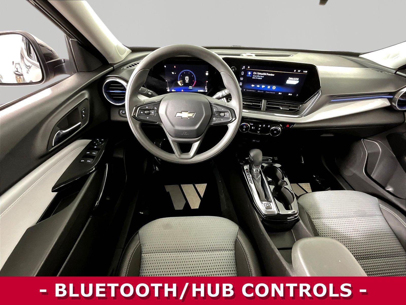 Used 2026 Chevrolet Trax LT FWD image 8