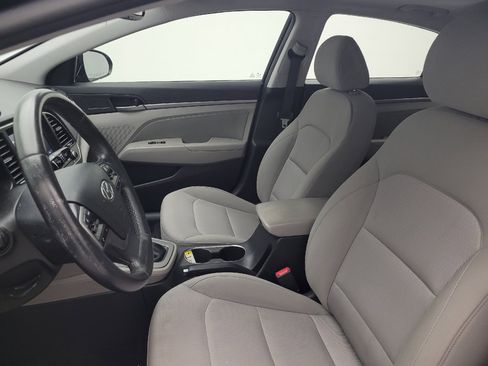 Used 2018 Hyundai Elantra Value Edition FWD image 17