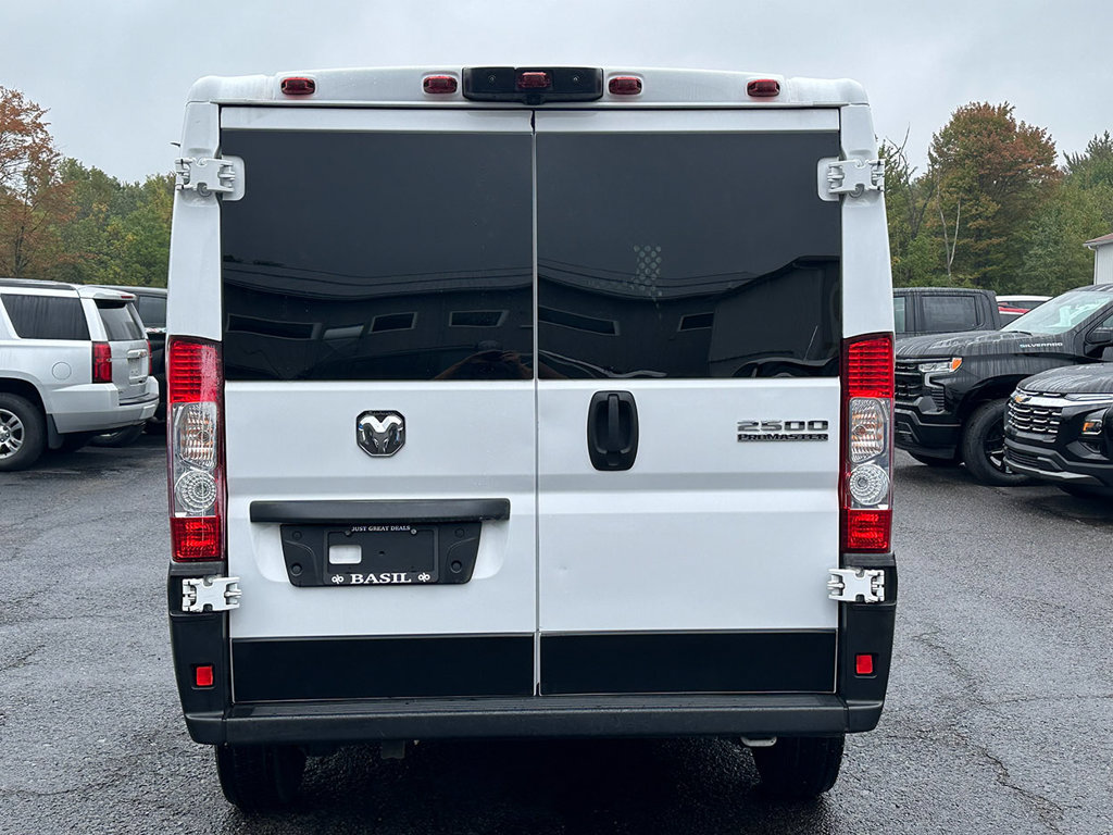 Used 2025 RAM ProMaster 2500 w/ U-Haul Equipment Group FWD image 12