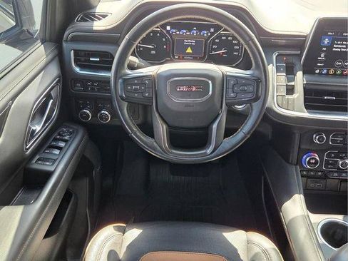 Used 2021 GMC Yukon XL AT4 w/ Rear Media and Nav Package AWD/4WD image 16
