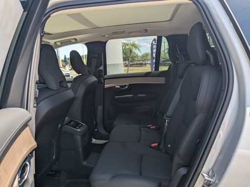 New 2025 Volvo XC90 T8 Plus w/ Protection Package Premier image 15