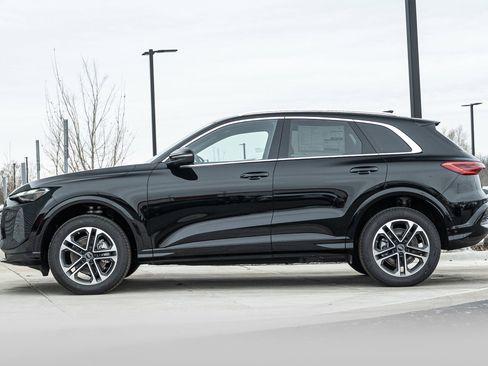 New 2025 Audi Q5 Premium image 6