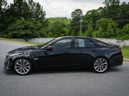 Used 2018 Cadillac CTS V RWD image 17