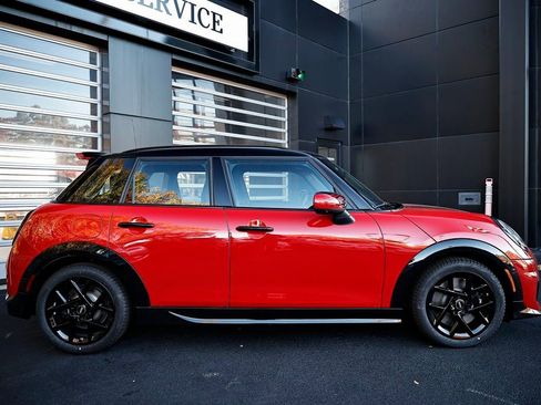 New 2026 MINI Cooper S image 4