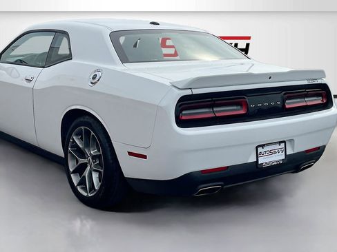 Used 2022 Dodge Challenger GT RWD image 5