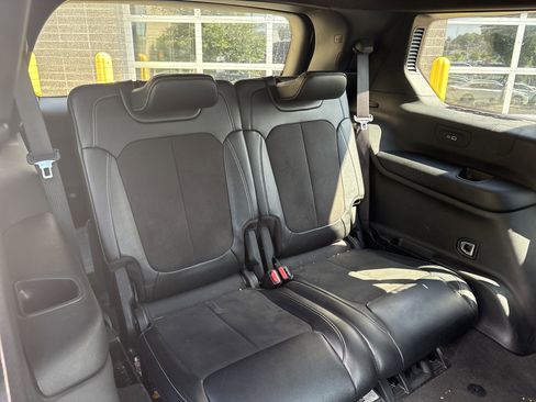 Used 2021 Jeep Grand Cherokee L Laredo AWD/4WD image 32