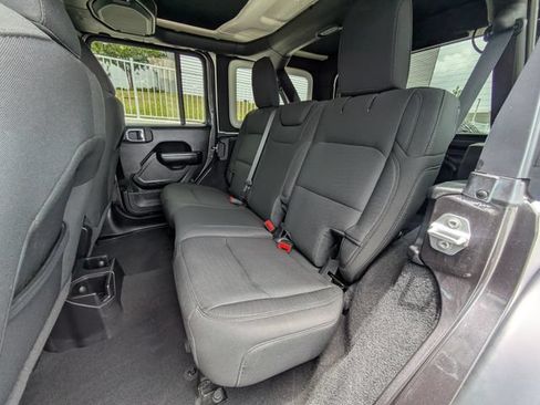 Used 2021 Jeep Wrangler Unlimited Sport AWD/4WD image 14