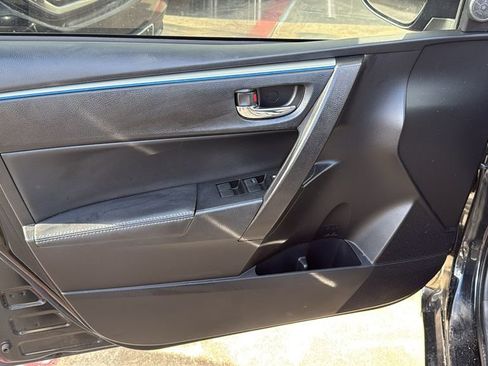 Used 2015 Toyota Corolla S image 5