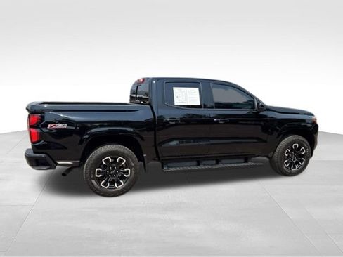 Used 2024 Chevrolet Colorado Z71 w/ Z71 Convenience Package 2 AWD/4WD image 12