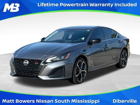 Used 2024 Nissan Altima 2.5 SR FWD image 1