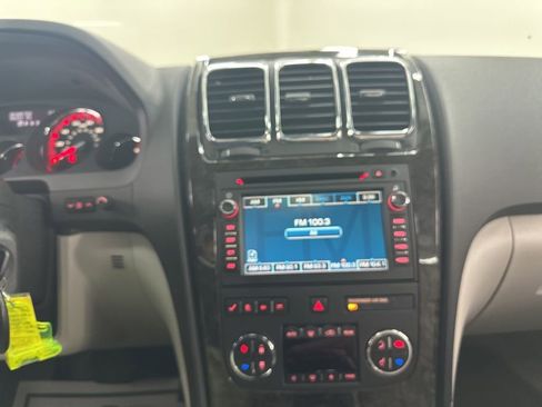 Used 2012 GMC Acadia Denali image 43