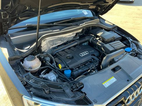 Used 2018 Audi Q3 2.0T Premium w/ Convenience Package image 23