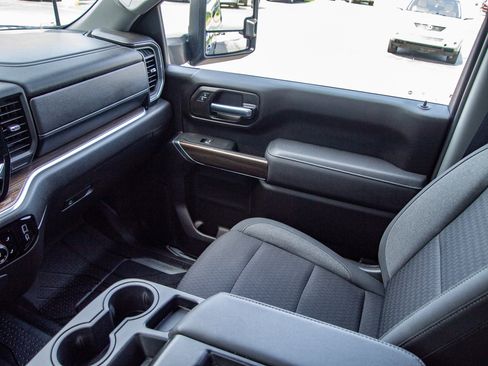 Used 2024 Chevrolet Silverado 2500 LT w/ Convenience Package AWD/4WD image 14