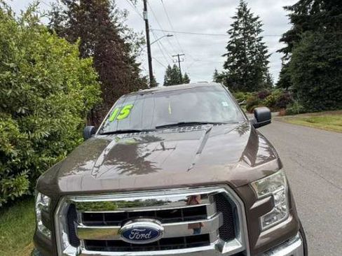 Used 2015 Ford F150 XLT w/ Equipment Group 301A Mid AWD/4WD image 9