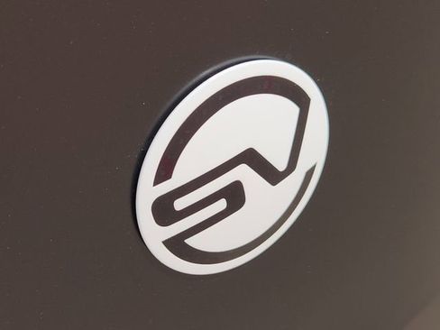 New 2026 Land Rover Range Rover SV image 8