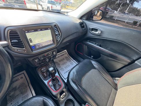 Used 2019 Jeep Compass Trailhawk w/ Cold Weather Group image 21