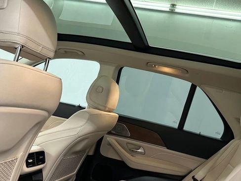 Used 2021 Mercedes-Benz GLE 350 4MATIC w/ AMG Line Exterior image 27